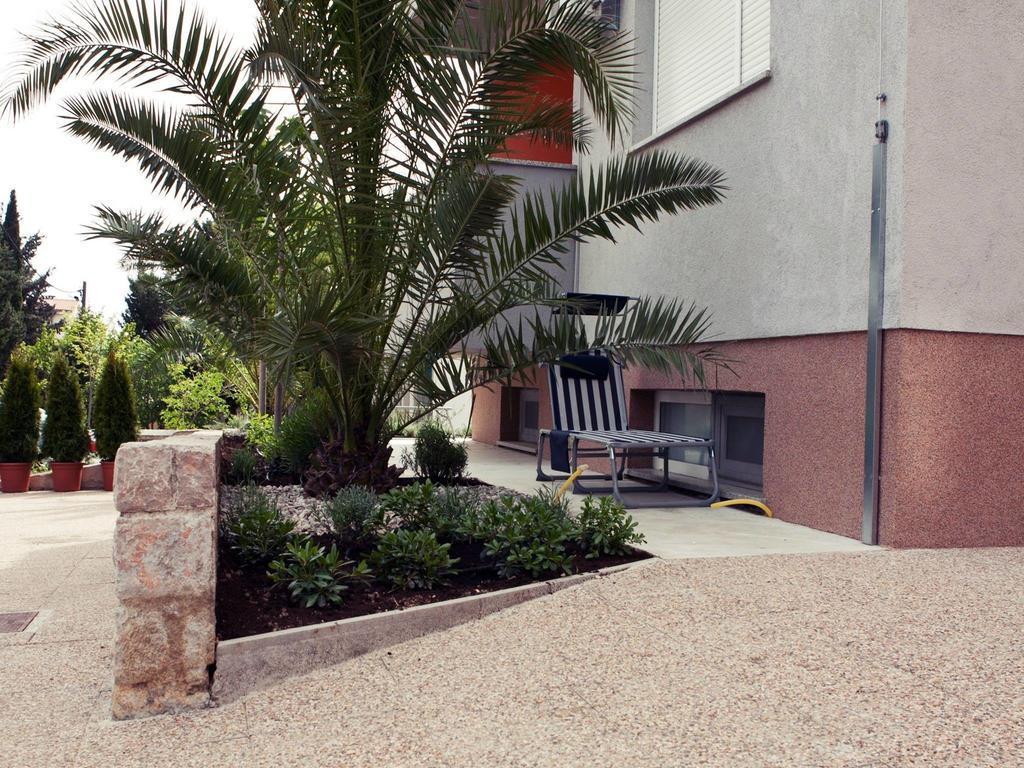 Apartments Paklenica Starigrad Paklenica Exterior photo